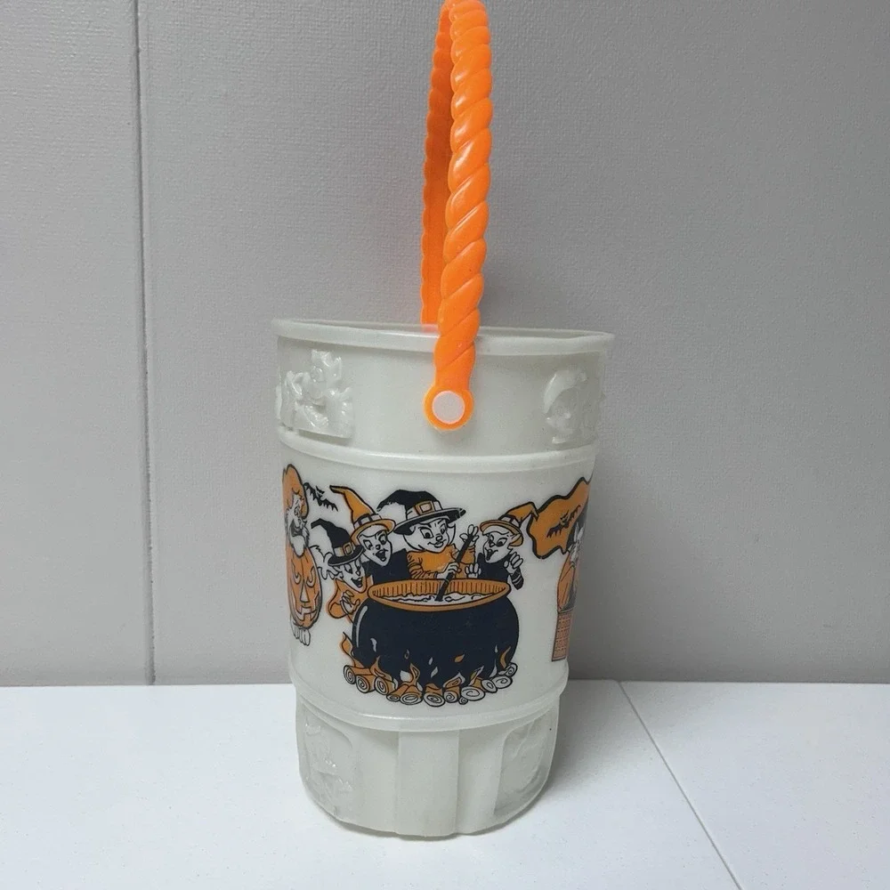 VTG‎ 1993 Cinemark Theatres Popcorn Bucket Halloween Theme Candy Glow In Dark
